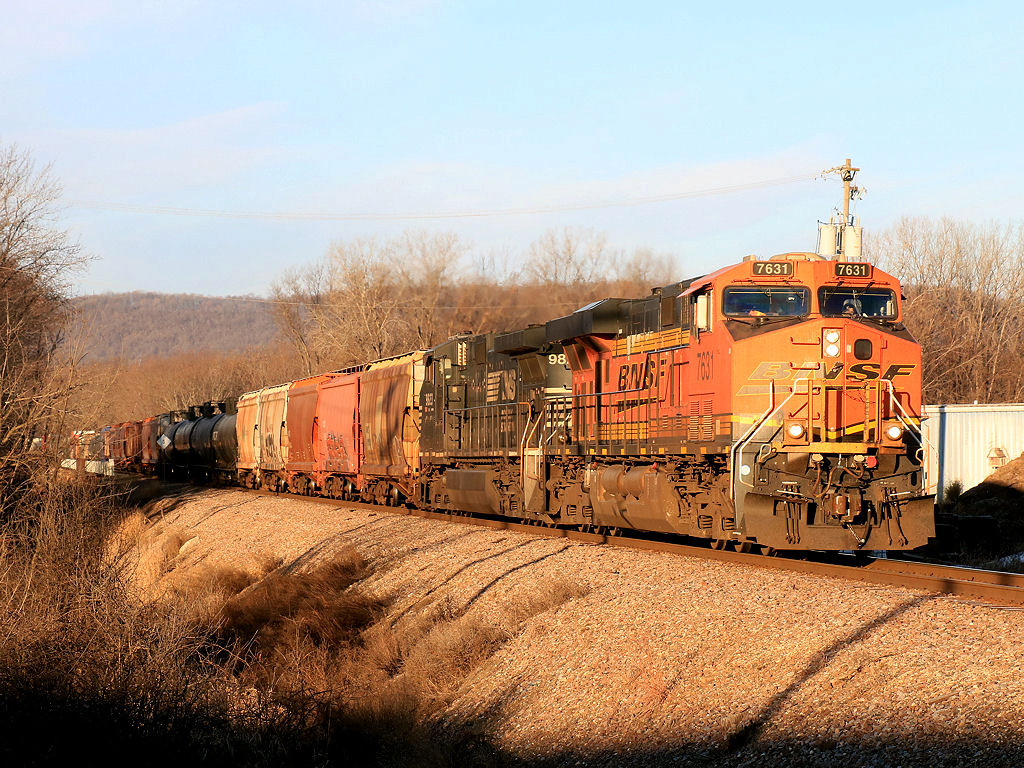 BNSF 7631